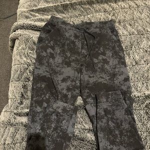 Men’s sweatpants